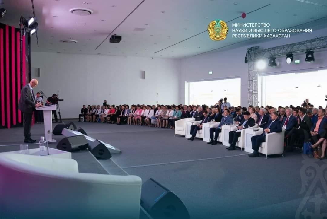 Intermediate results of the project "Coursera - Kazakh Tilinde" were discussed in Astana