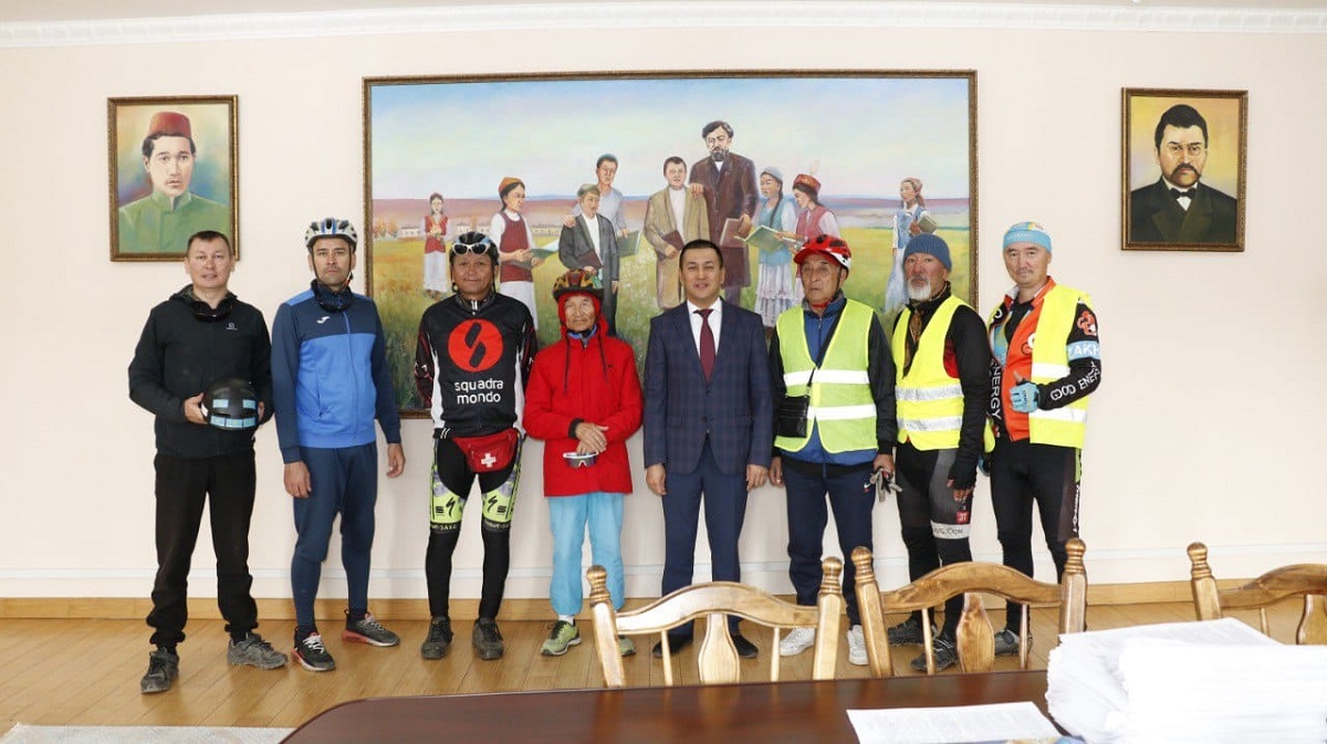 Participants of the bike ride visited the Altynsarin Institute
