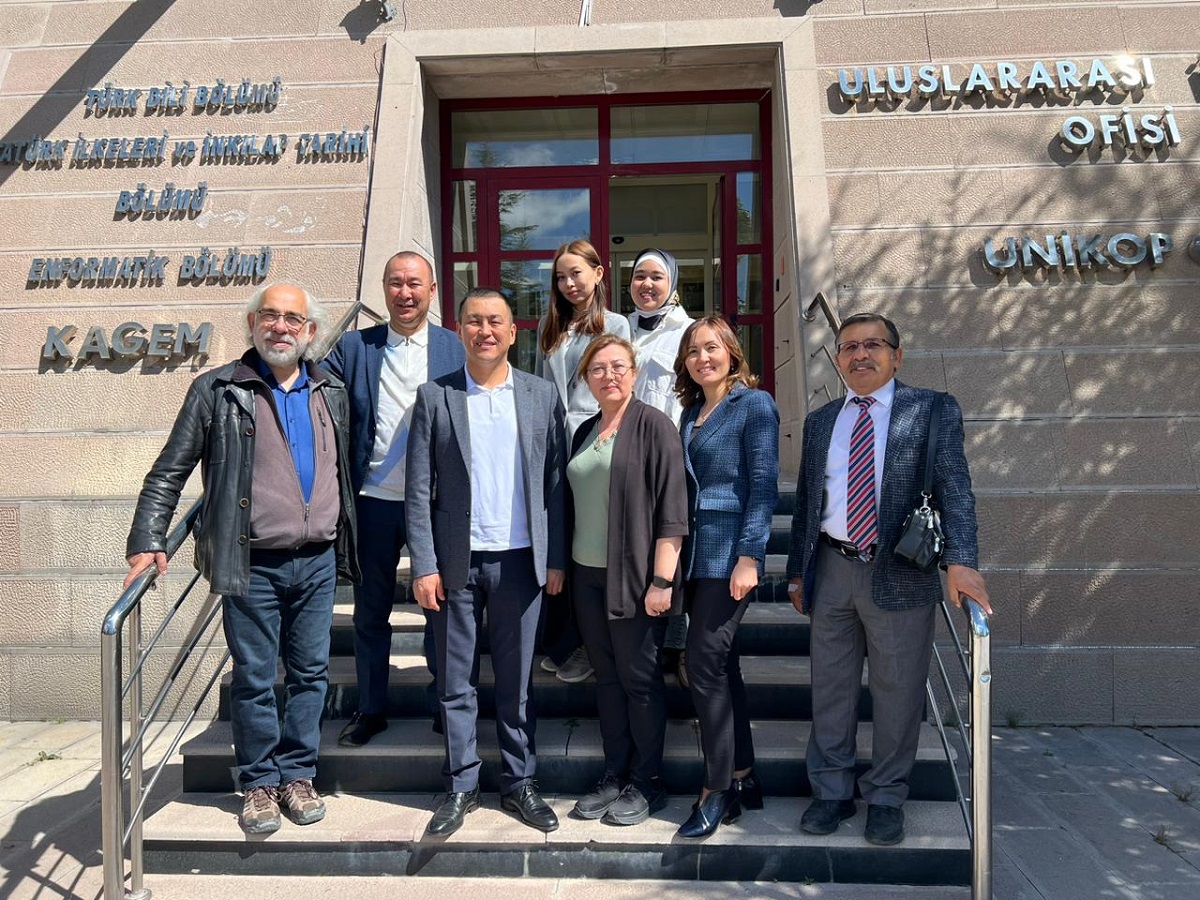 Visit of the Altynsarin Institute delegation to Turkey