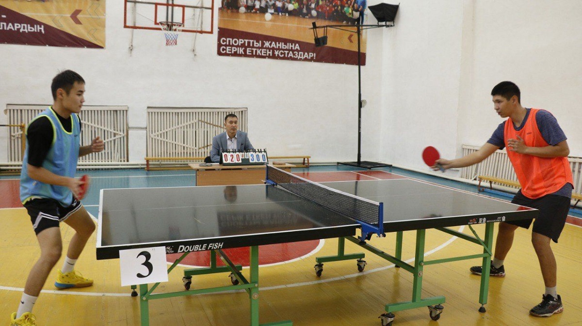 Table tennis competitions among students were held
