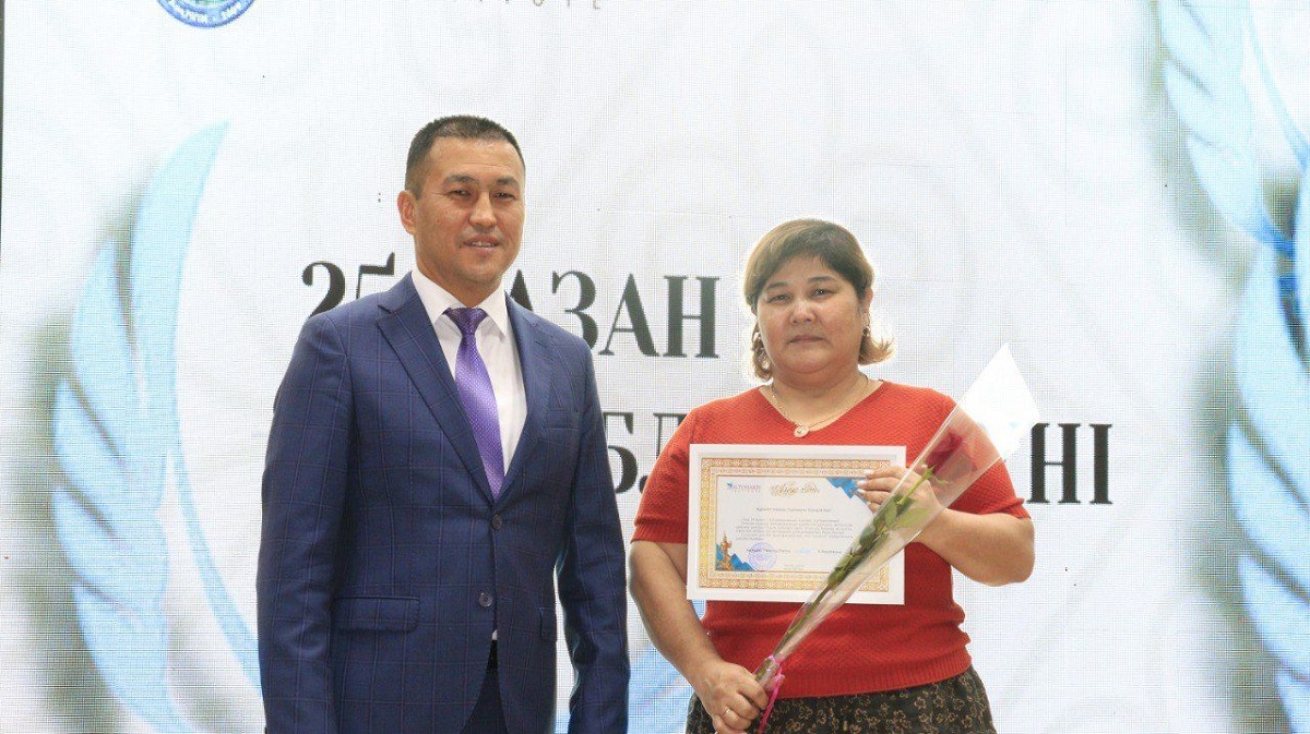 Employees of the “information-complex library” Altynsarin Institute were awarded